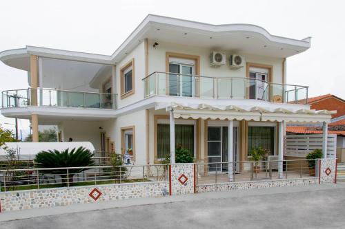 Villa Elsa Skala Rachoni  Ngoại thất bức ảnh